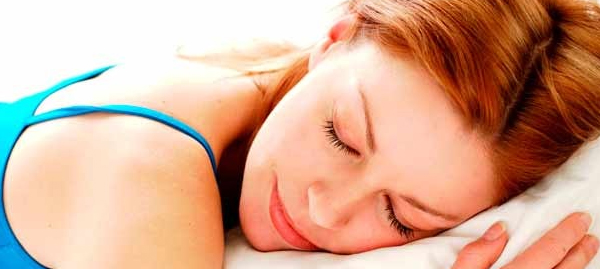 Sleep-well-to-get-glow-on-face